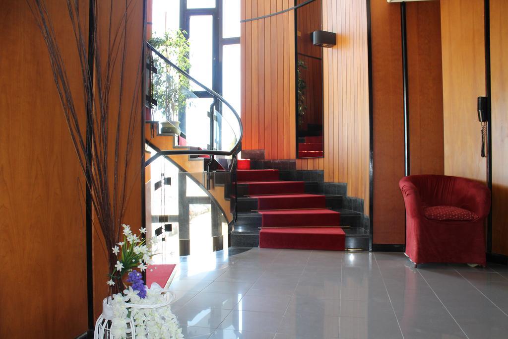 Hotel Marocca Nettuno Exterior foto