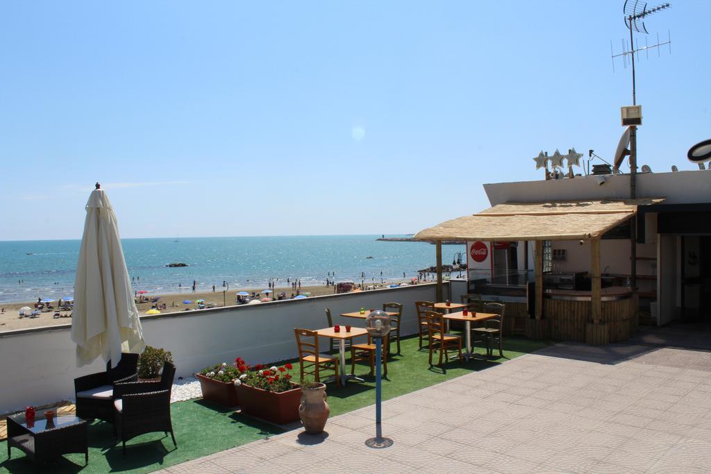 Hotel Marocca Nettuno Exterior foto